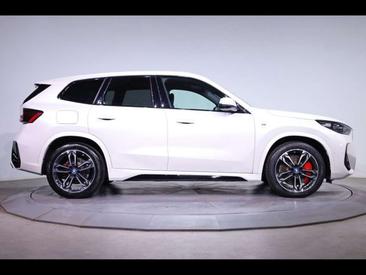 BMW IX1 EDrive20 — photo 3