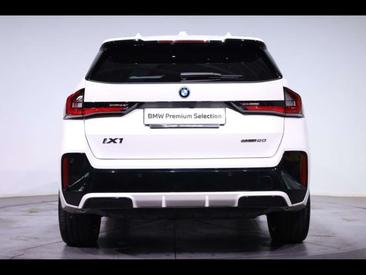 BMW IX1 EDrive20 — photo 4