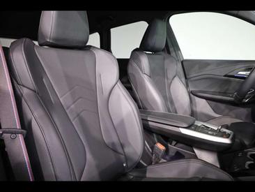 BMW IX1 EDrive20 — photo 11