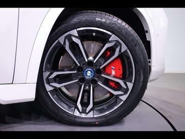 BMW IX1 EDrive20 — photo 22