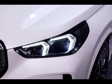 BMW IX1 EDrive20 — photo 23