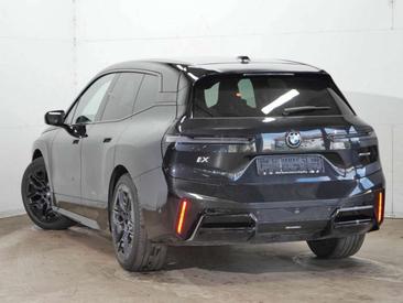 BMW IX XDrive45 — photo 3
