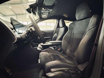 BMW X2 SDrive20i — photo 12
