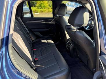 BMW iX3 — photo 9