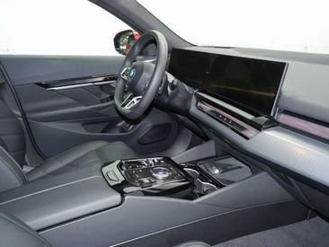 BMW Série 5 550e XDrive — photo 7