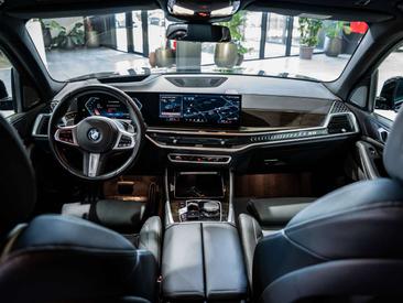 BMW X5 XDrive30d — photo 14
