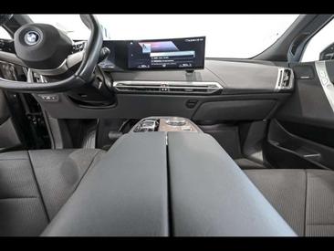BMW IX M60 — photo 3