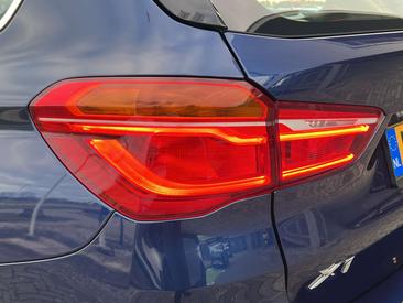 BMW X1 SDrive20i — photo 10