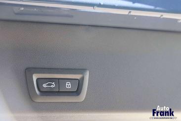 BMW iX3 50 XDrive — photo 15