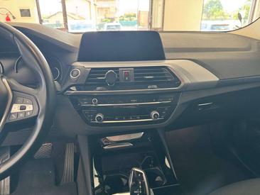 BMW X3 SDrive18d — photo 10