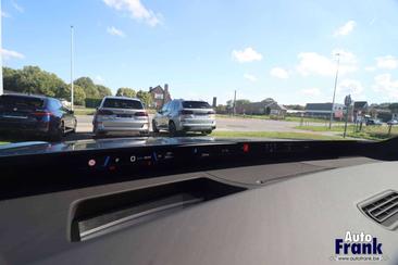 BMW iX3 50 XDrive — photo 29