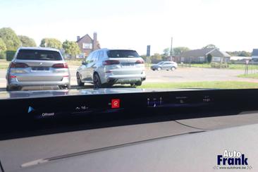 BMW iX3 50 XDrive — photo 30