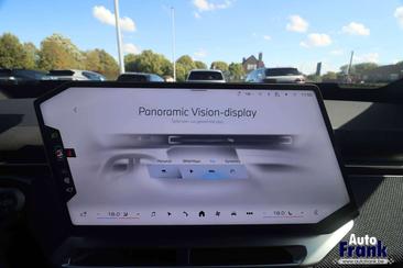 BMW iX3 50 XDrive — photo 41