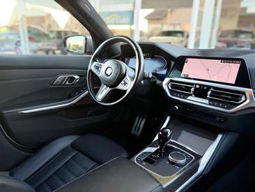 BMW 340i M340i XDrive — photo 16