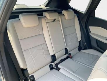 BMW X1 SDrive20i — photo 12