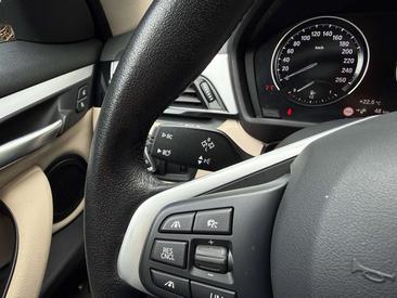 BMW X1 SDrive20i — photo 19