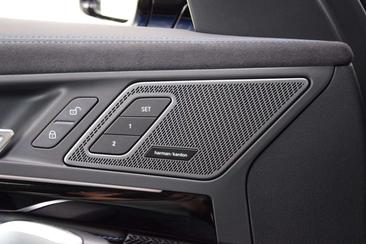 BMW X1 SDrive18d — photo 12