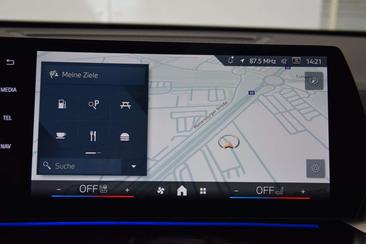 BMW X1 SDrive18d — photo 15