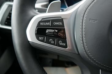 BMW X5 XDrive50e — photo 17