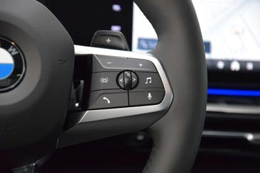 BMW X1 SDrive18d — photo 17