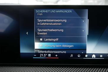BMW X5 XDrive50e — photo 23