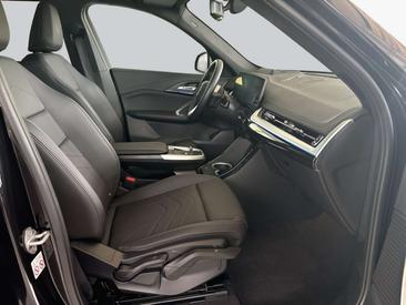 BMW IX1 XDrive30 — photo 11