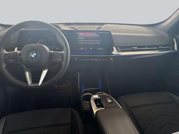 BMW IX1 XDrive30 — photo 12
