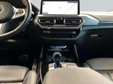 BMW iX3 — photo 13