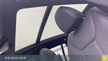 BMW iX3 — photo 12