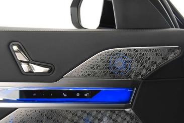 BMW Série 7 Berline 740d XDrive — photo 18