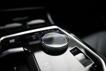 BMW Série 7 Berline 740d XDrive — photo 31