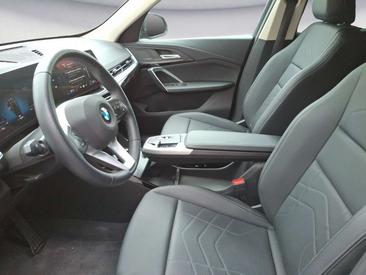 BMW X1 SDrive20i — photo 9