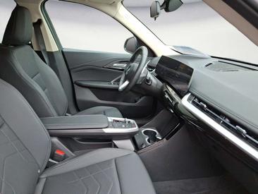 BMW X1 SDrive20i — photo 12
