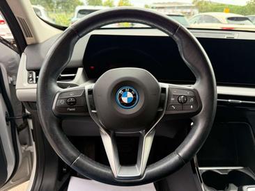 BMW IX1 XDrive30 — photo 16