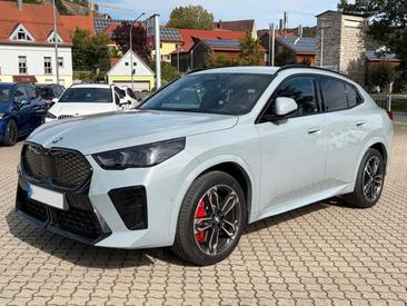BMW IX2 EDrive20 — photo 3