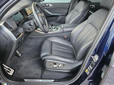 BMW X5 XDrive45e — photo 8