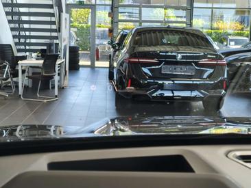 BMW X1 SDrive18i — photo 9