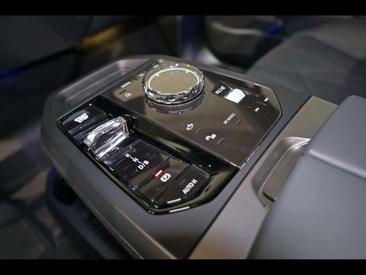 BMW IX XDrive45 — photo 13