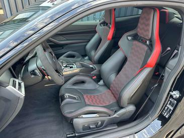 BMW M4 CSL — photo 10