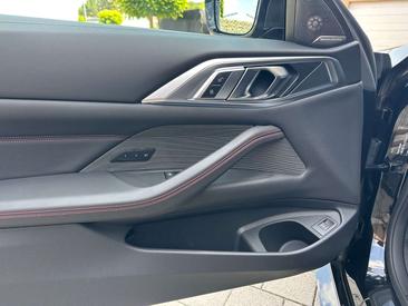 BMW M4 CSL — photo 13