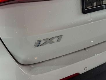 BMW IX1 XDrive30 — photo 32