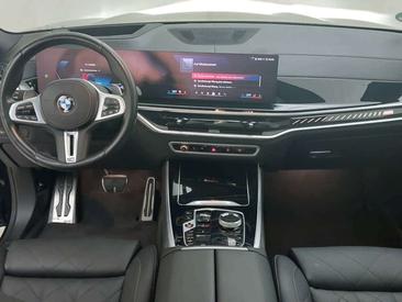 BMW X5 60i — photo 5