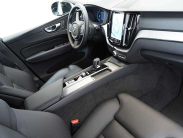 Volvo XC60 B4 D AWD — photo 12