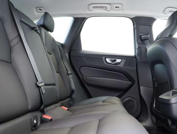 Volvo XC60 B4 D AWD — photo 14