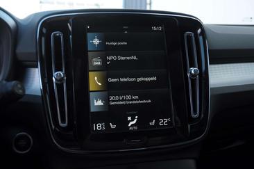 Volvo XC40 T4 Recharge — photo 10