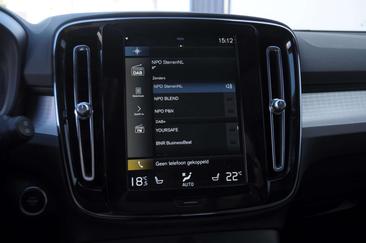 Volvo XC40 T4 Recharge — photo 12