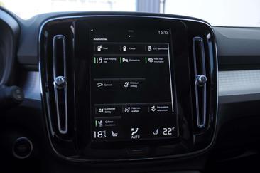 Volvo XC40 T4 Recharge — photo 14
