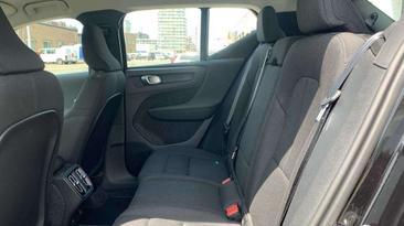 Volvo XC40 B3 — photo 6