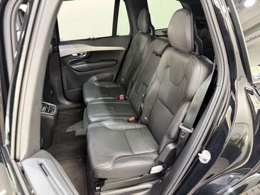 Volvo XC90 B5 D AWD — photo 22