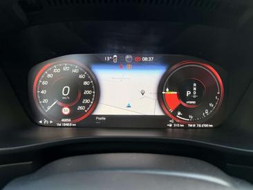 Volvo XC40 T4 Recharge — photo 20